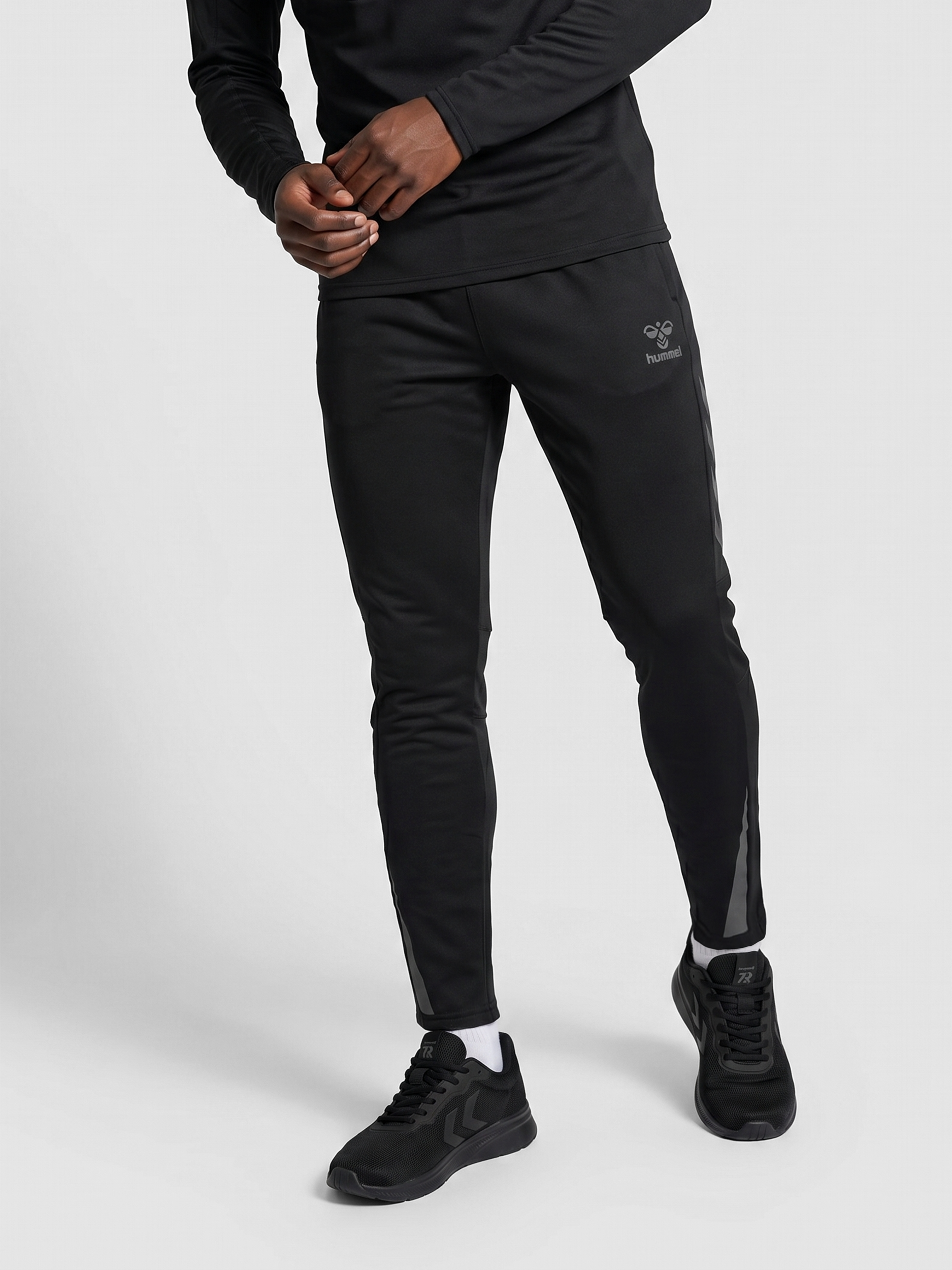 hummel BTC WINTER TRAINING PANTS - BLACK | hummel.net
