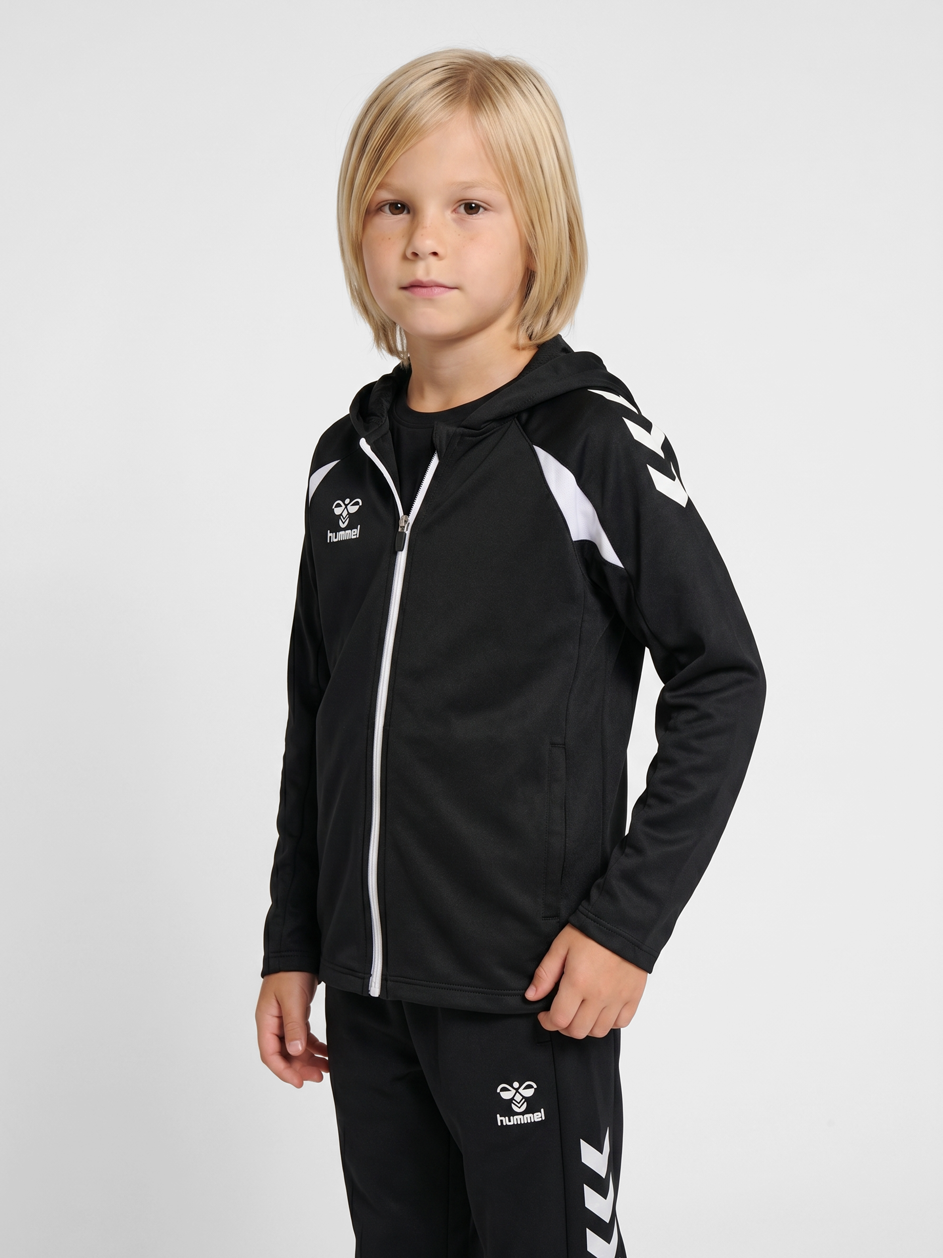 hummel CORE 2.0 ZIP HOODIE KIDS - BLACK/WHITE | hummel.net