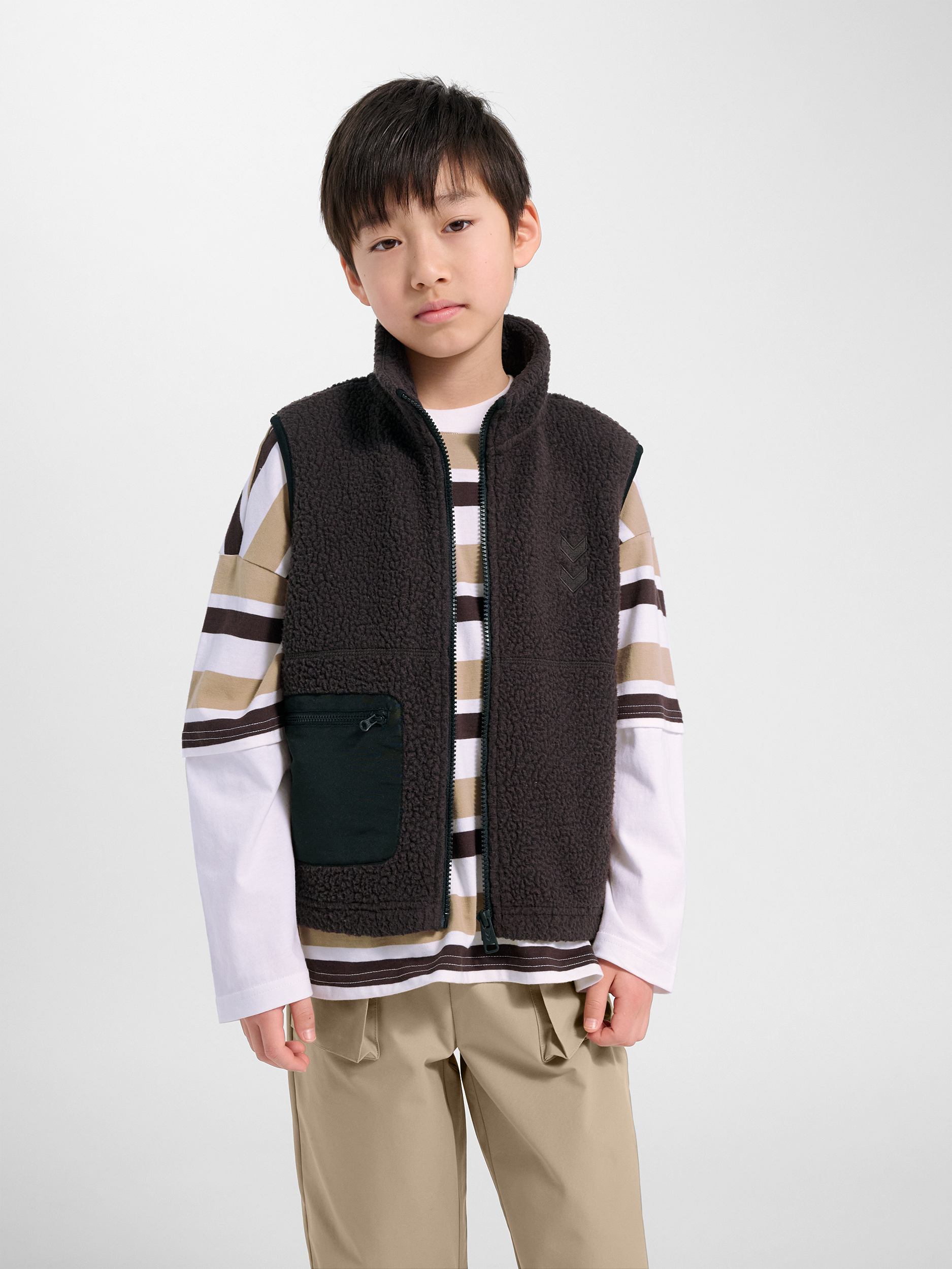 gypsohila Sucre Gilet 【BlackNavy】 hummel JR MARTINI FLEECE ZIP VEST - BLACK BEAUTY | hummel.net