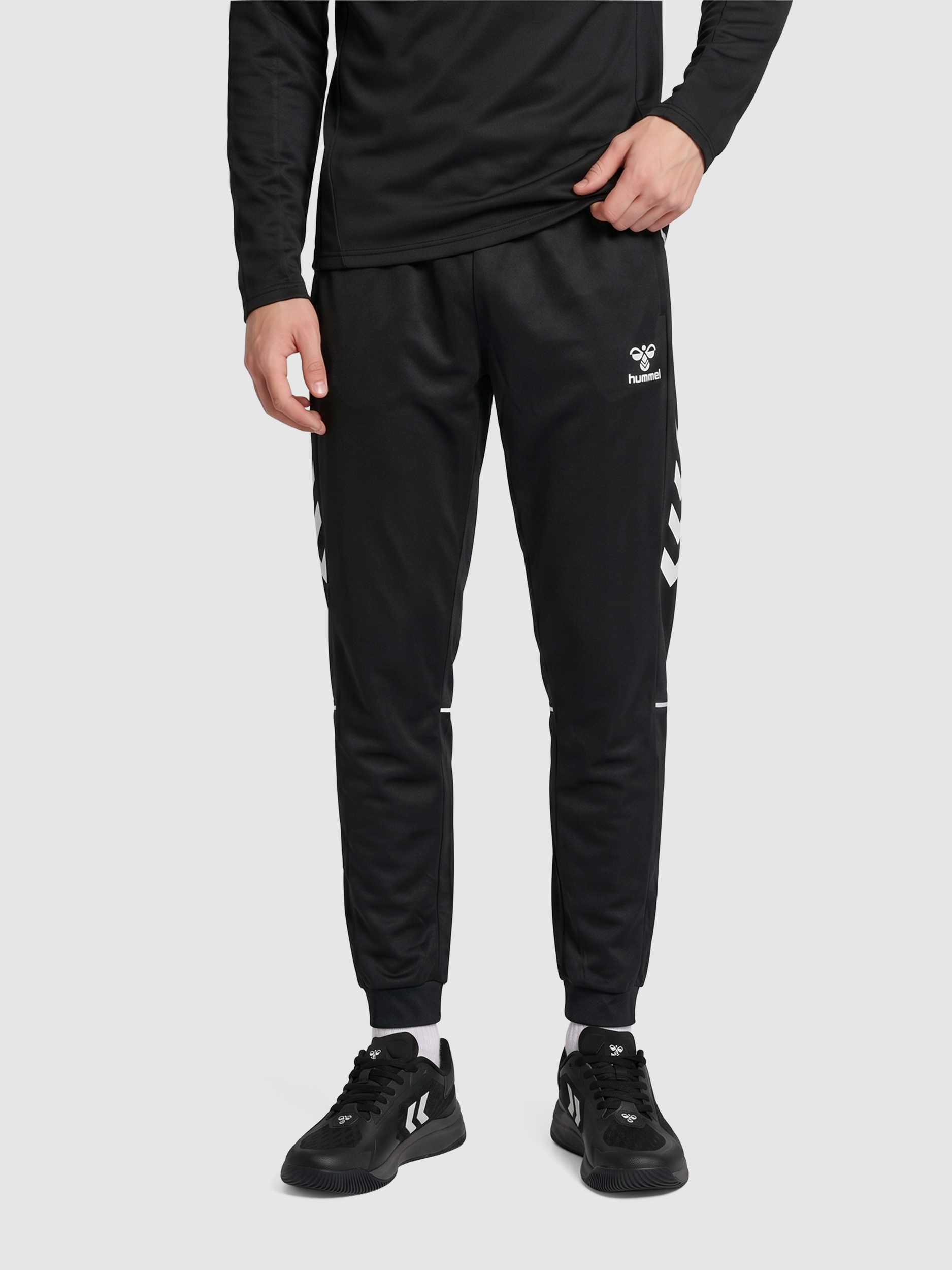 hummel CORE 2.0 TRACK PANTS - BLACK/WHITE | hummel.net
