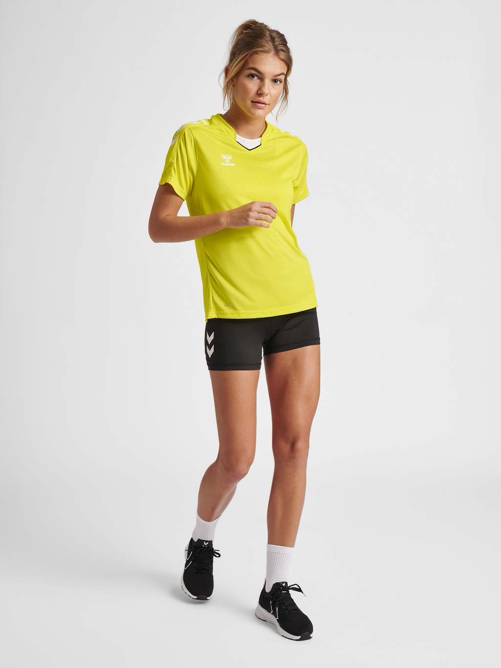 hmlCORE XK POLY JERSEY S/S WOMAN
