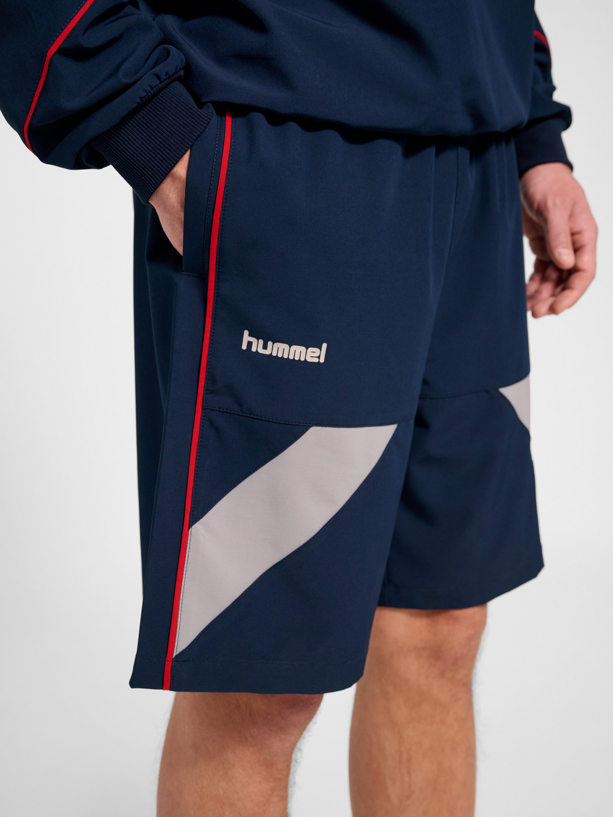hmlWORLD 26 SHORTS TECH