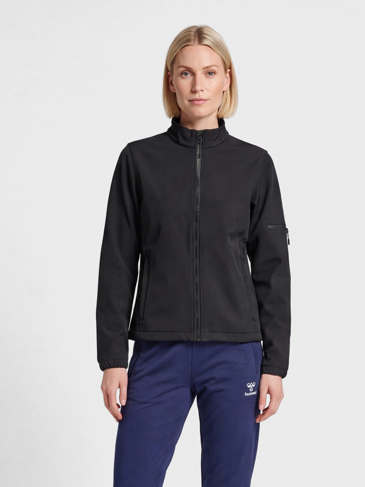 hmlNORTH SOFTSHELL JACKET WOMAN