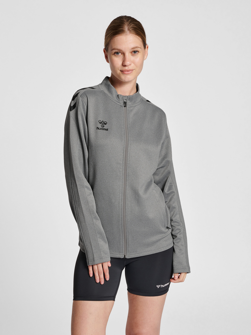 hmlCORE XK POLY ZIP SWEAT WOMAN