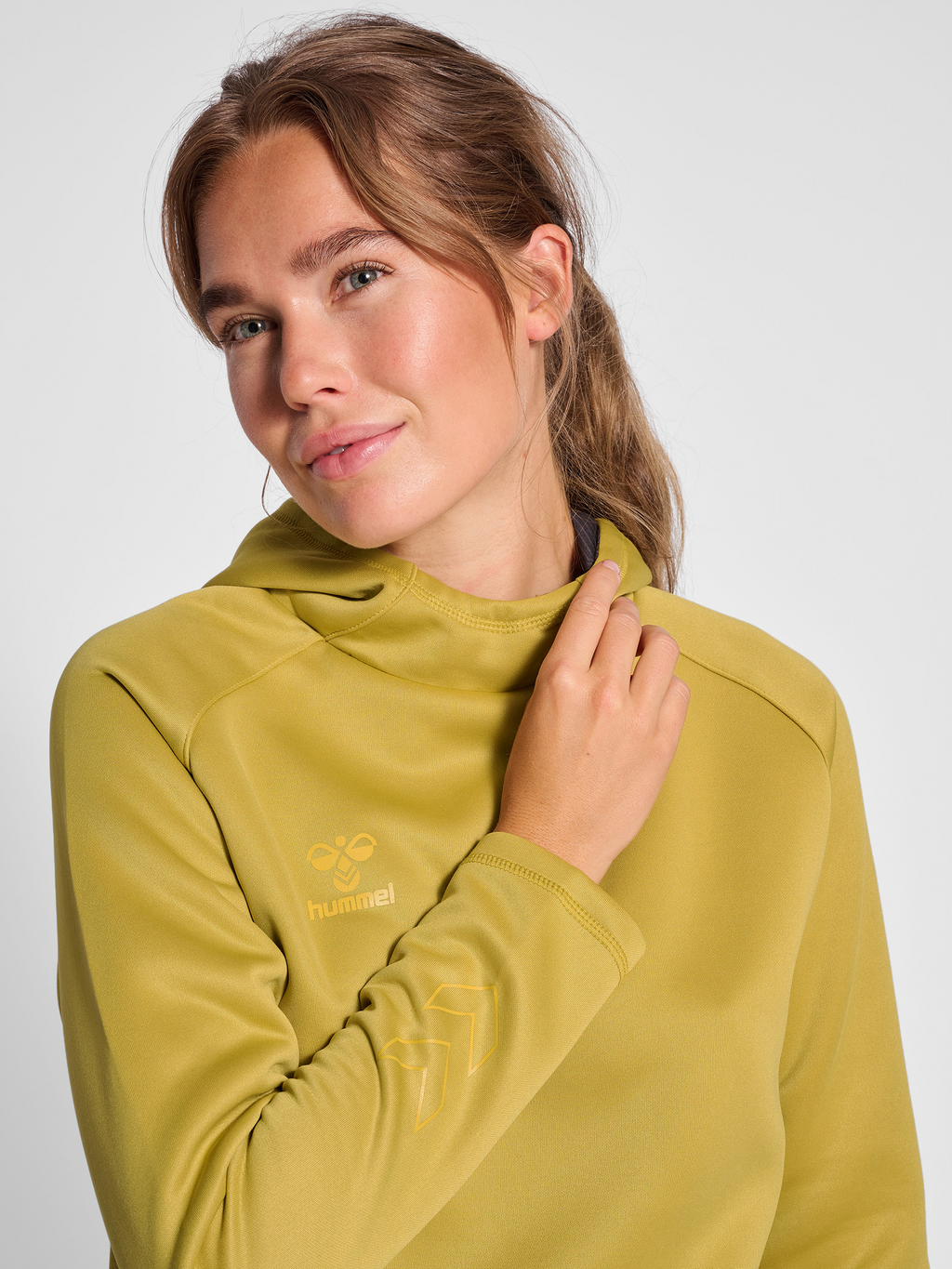 hmlCIMA XK HOODIE WOMAN