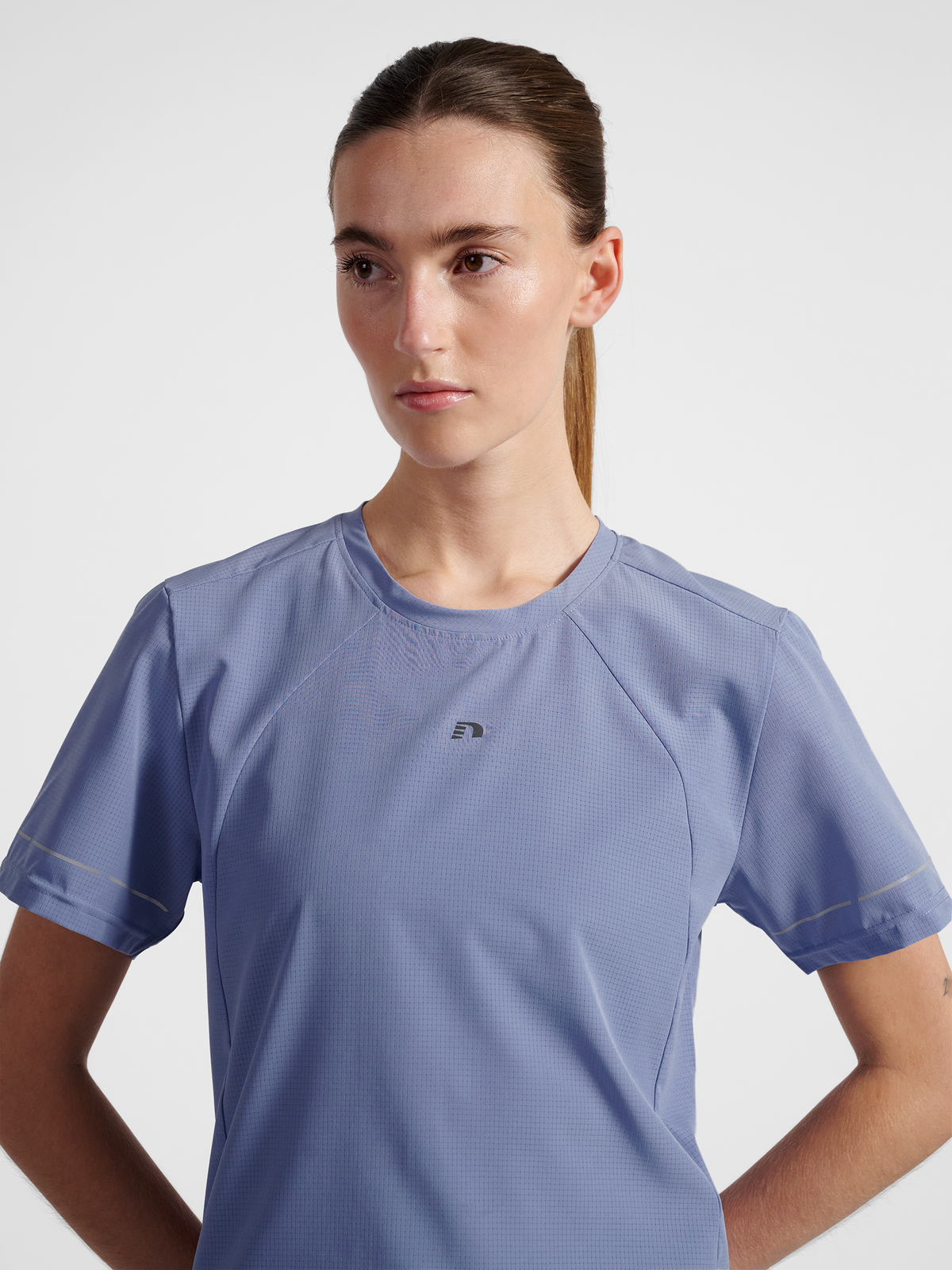 nwlBREATHE W T-SHIRT