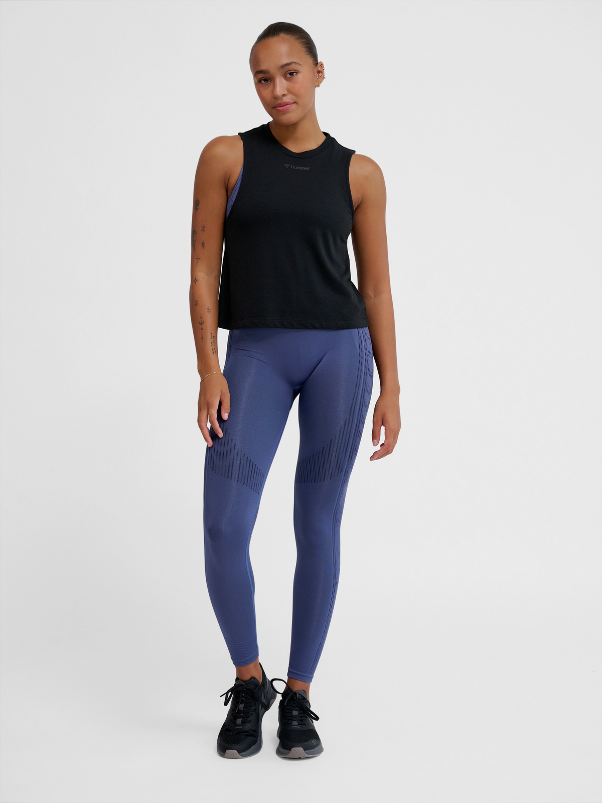 hmlMT VANJA SHORT MUSCLE TANKTOP