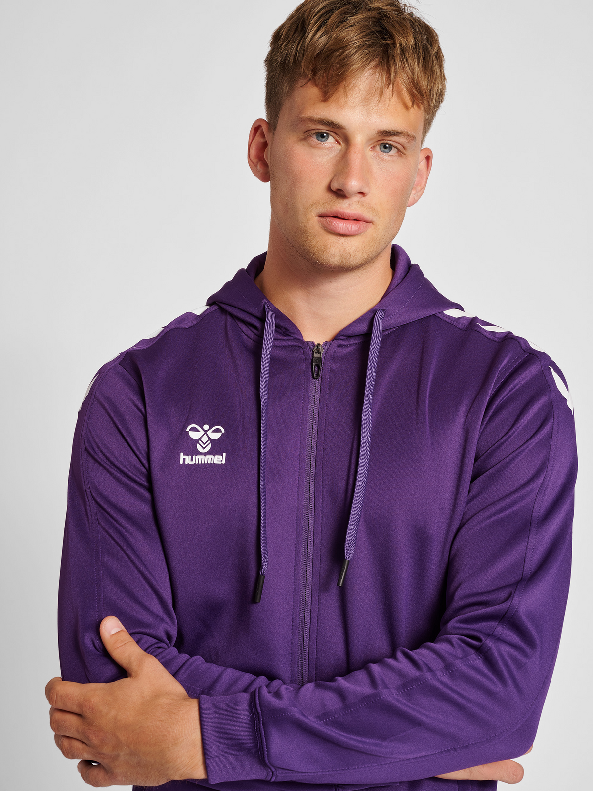 hmlCORE XK POLY ZIP HOOD SWEAT
