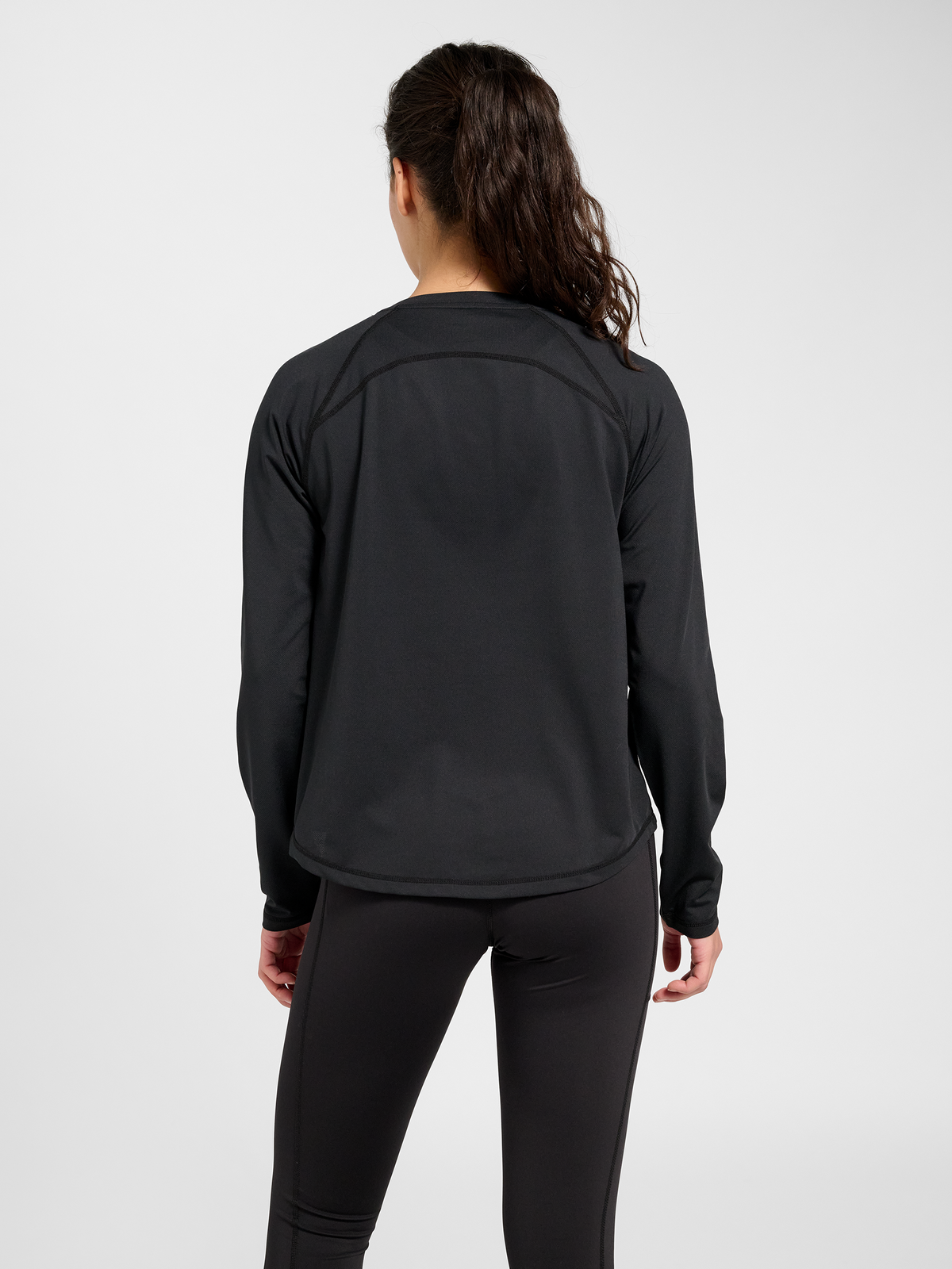 hmlVERA TECH T-SHIRT L/S