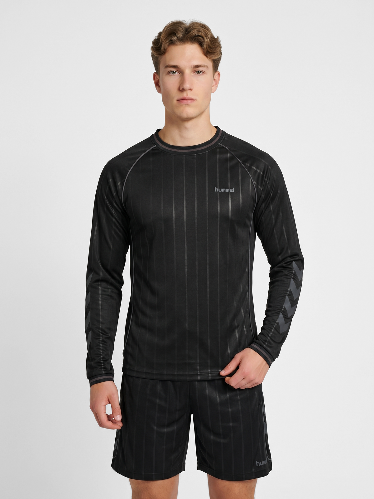 hmlPITCH T-SHIRT L/S
