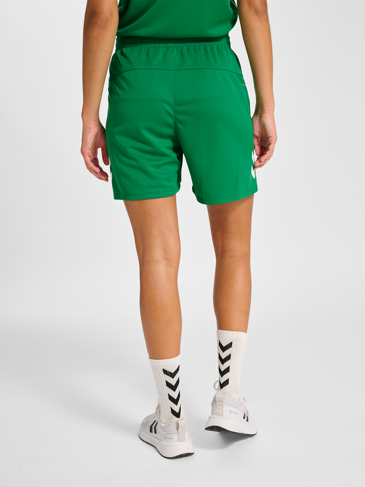 hmlLEAD 2.0 SHORTS WOMAN
