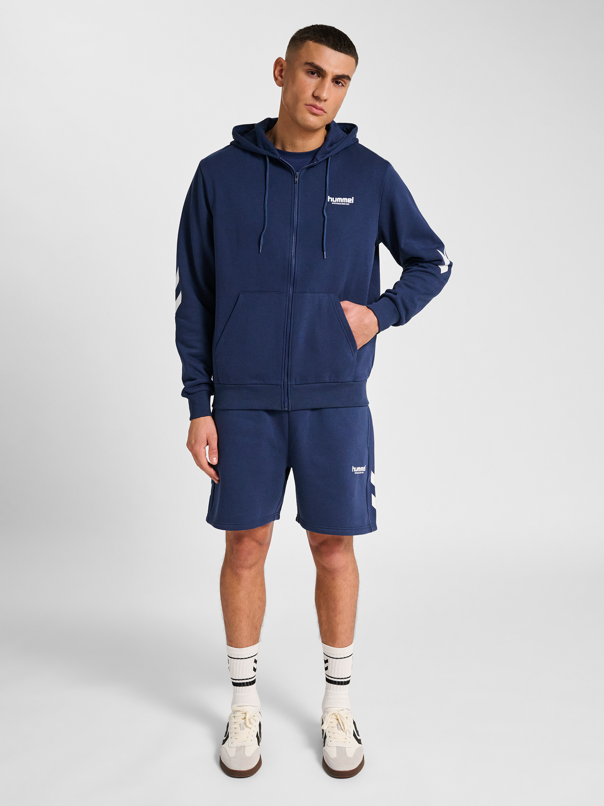 hmlLEGACY 2.0 ZIP HOODIE
