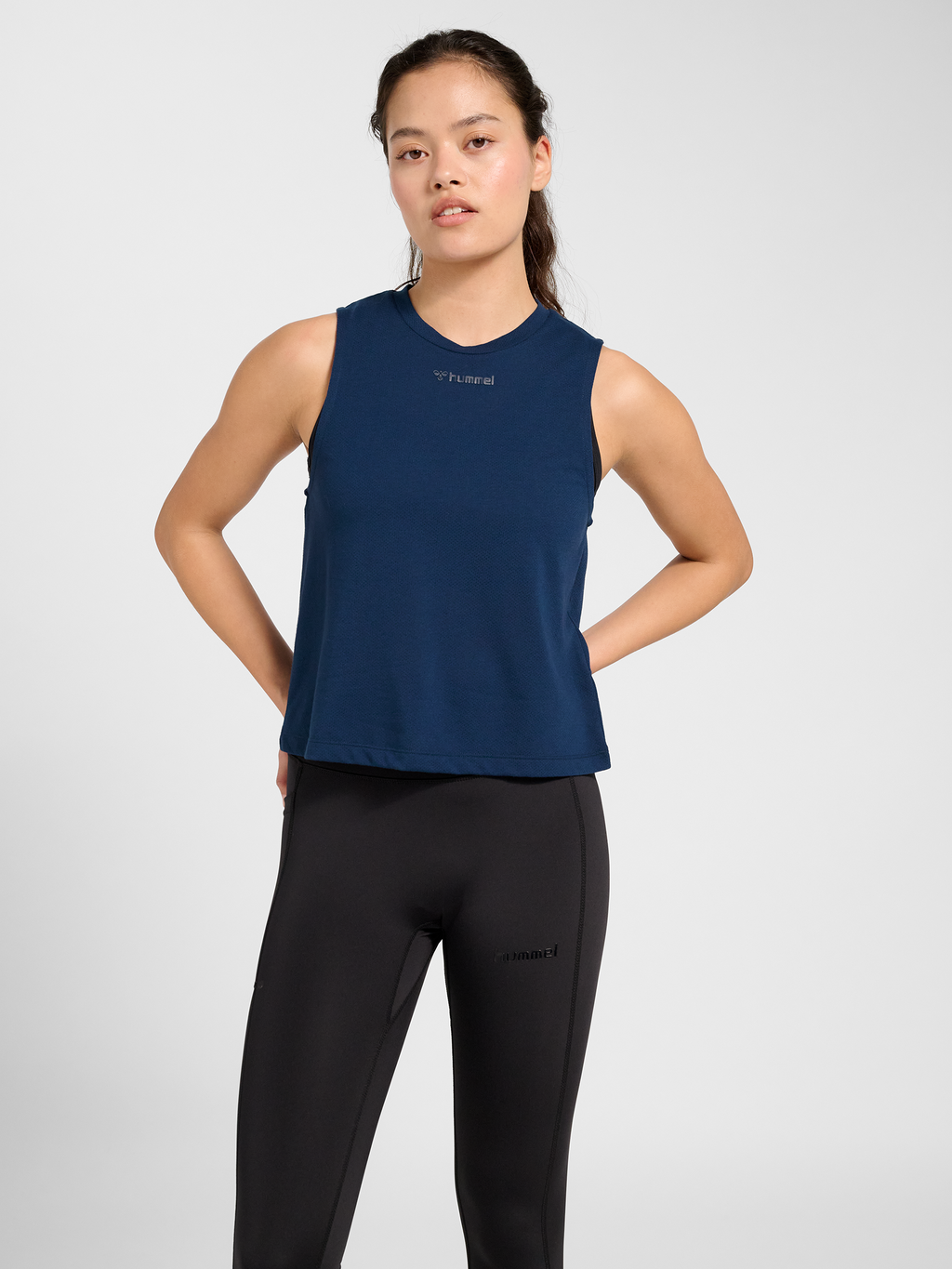 hmlMT VERA SHORT MUSCLE TANKTOP
