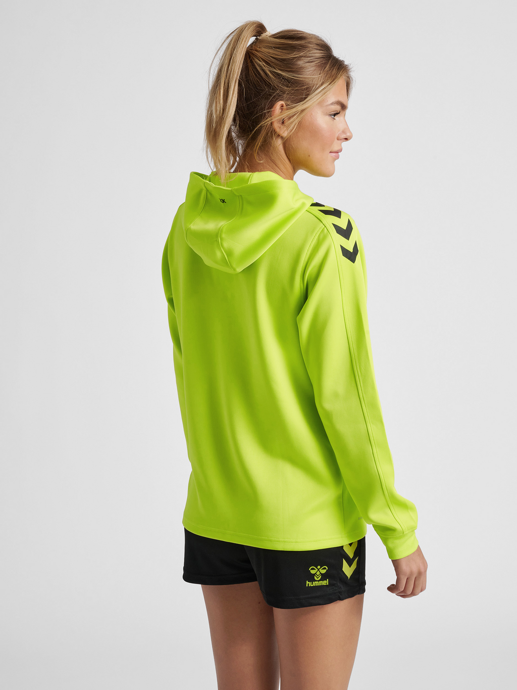 hmlCORE XK POLY SWEAT HOODIE WOMAN