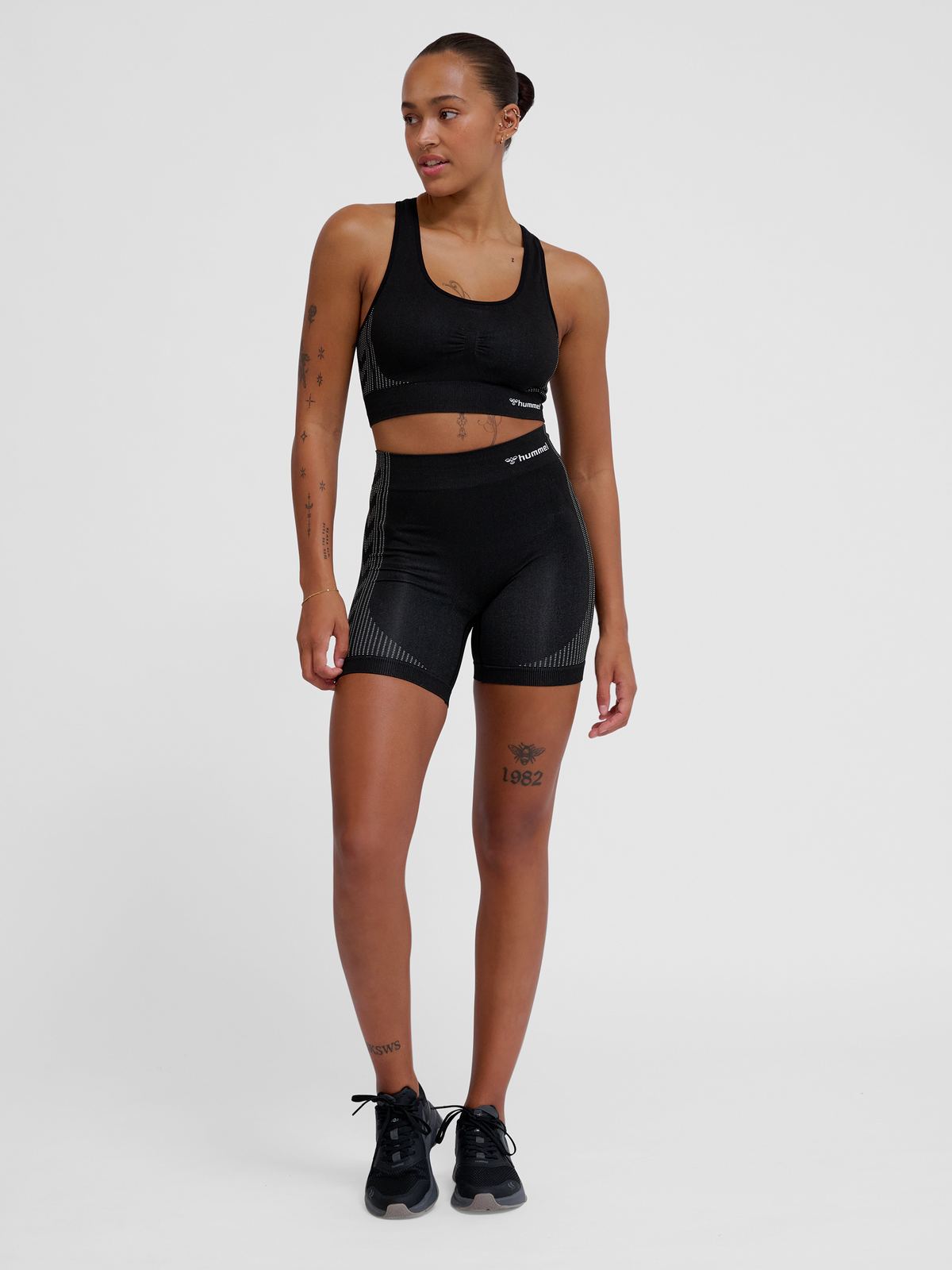 hmlMT SHAPING SEAMLESS MW SHORTS