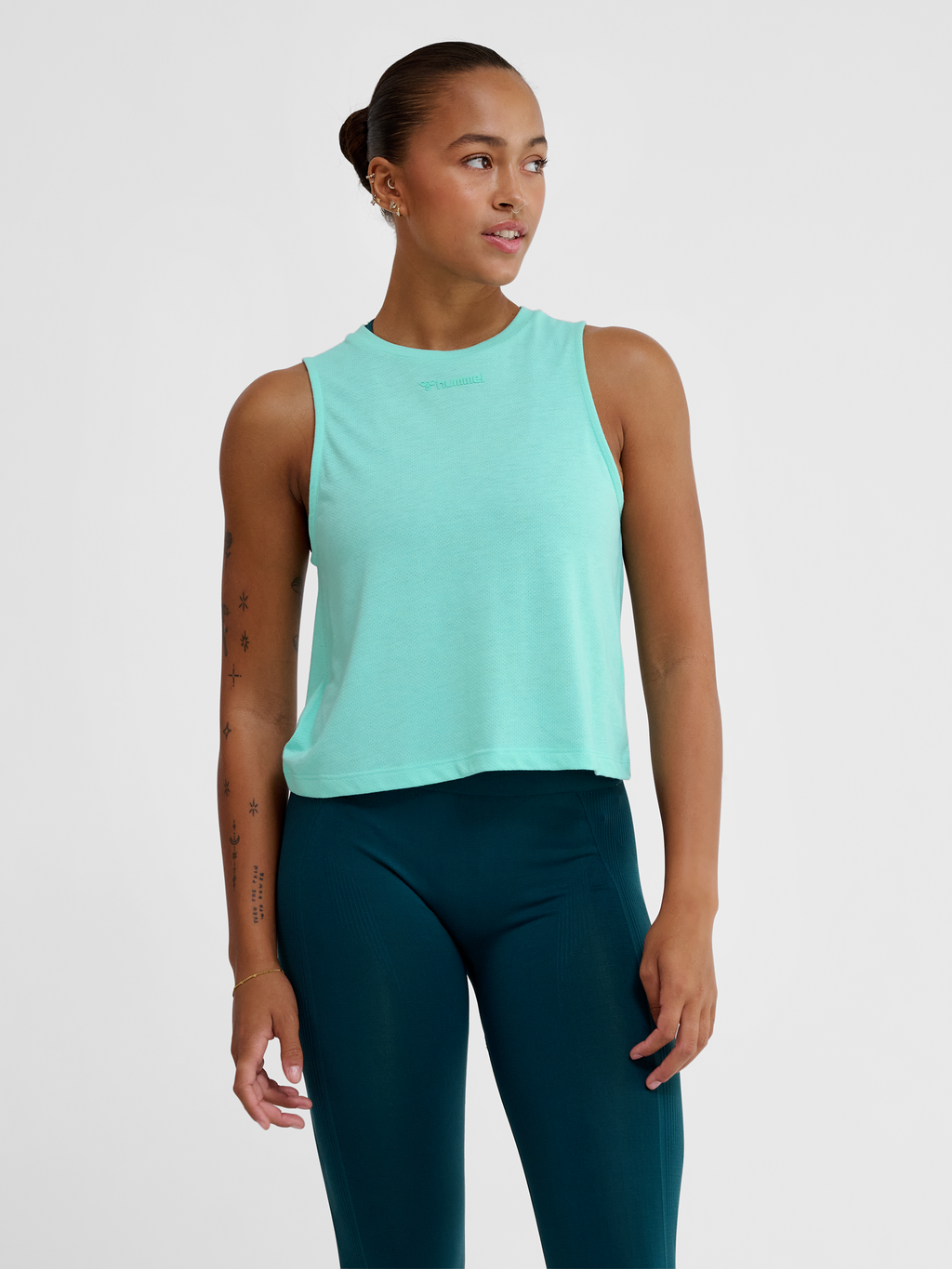 hmlMT VERA SHORT MUSCLE TANKTOP