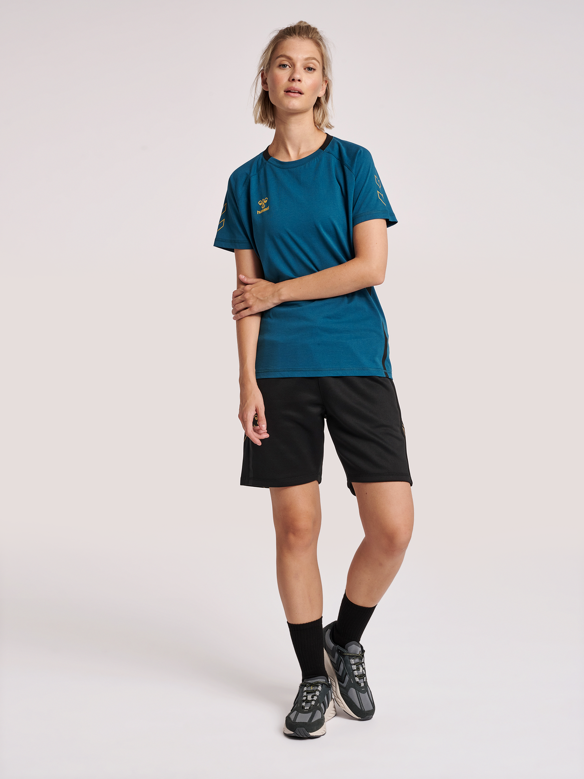 hmlCIMA XK T-SHIRT S/S WOMAN