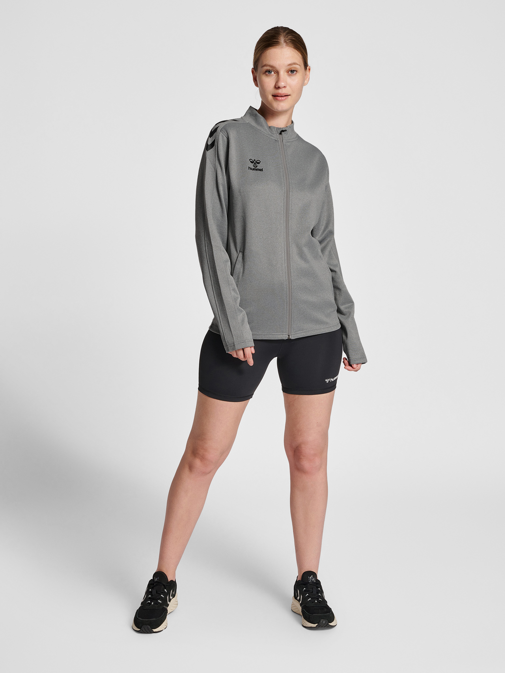 hmlCORE XK POLY ZIP SWEAT WOMAN