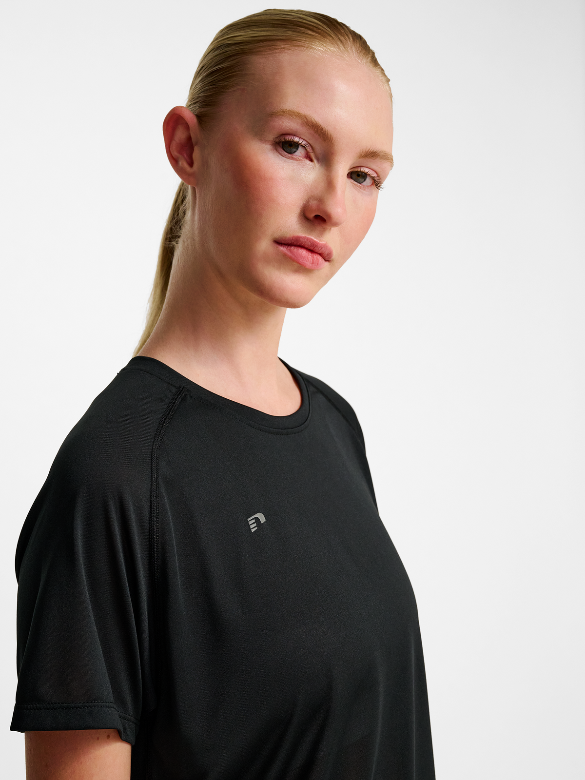 nwlBEAT W T-SHIRT