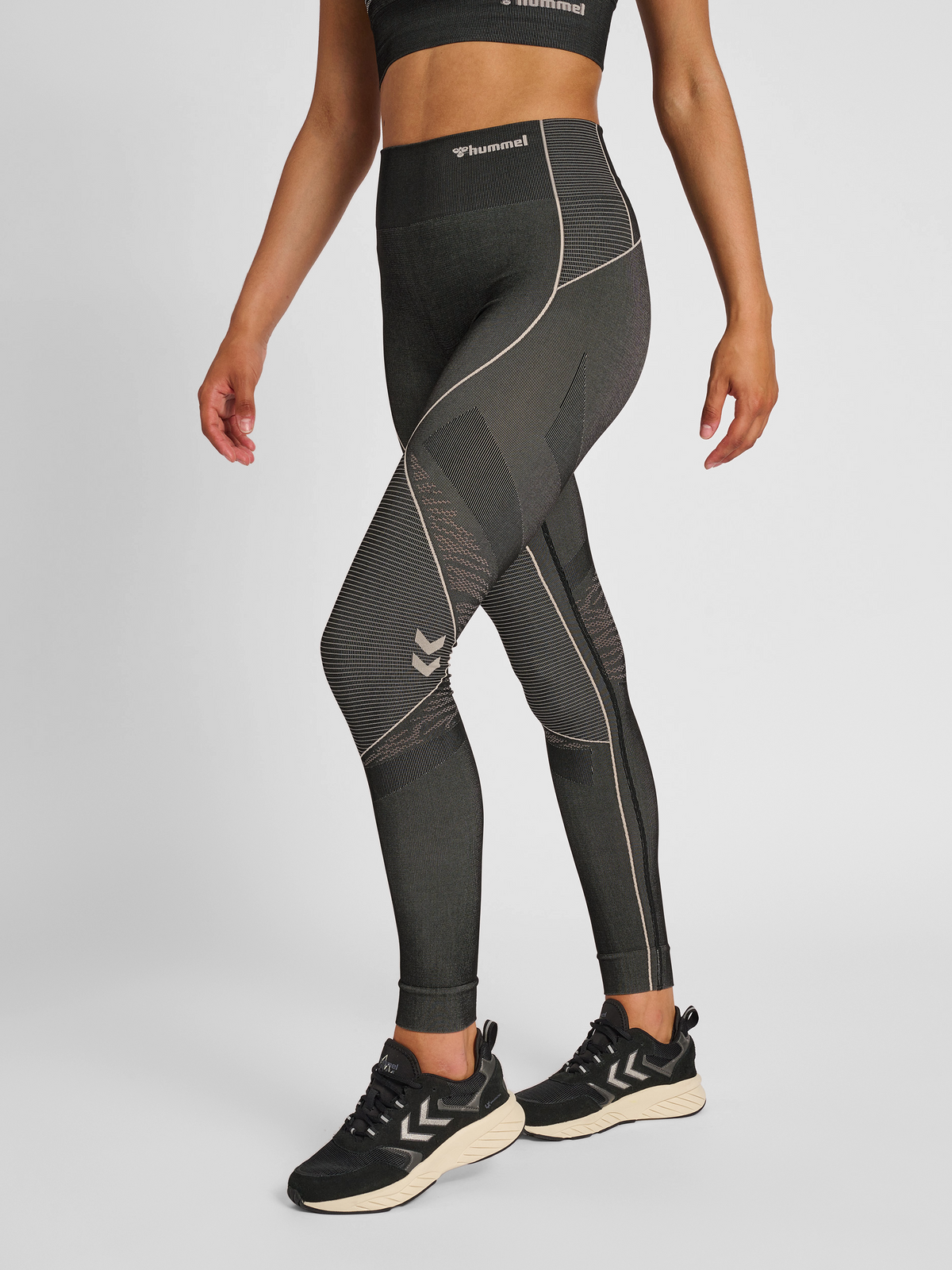 hmlMT MILA SEAMLESS MID WAIST TIGHT