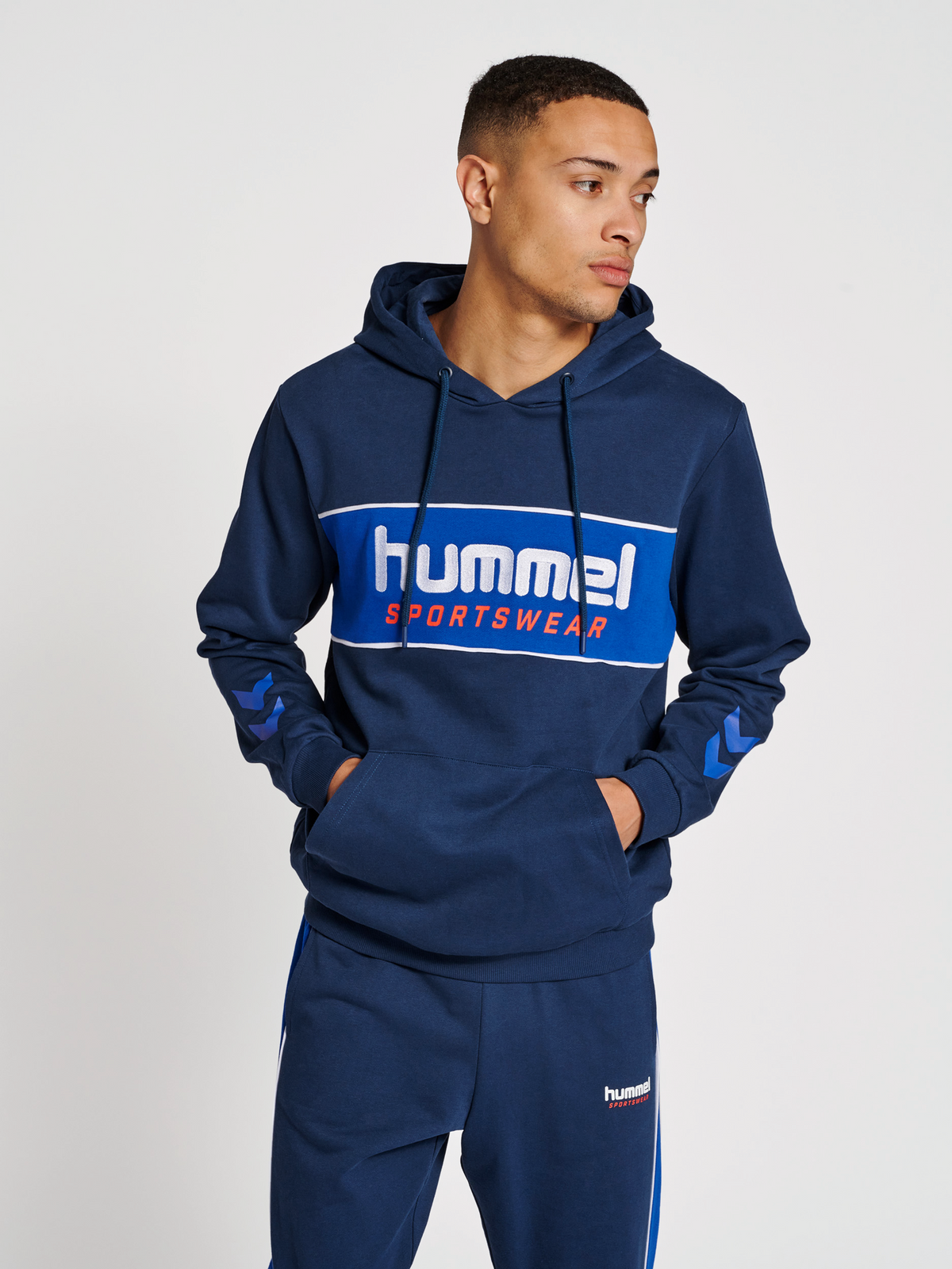hummel LGC JULIAN HOODIE - DRESS BLUES | hummel.net hummel LGC JULIAN HOODIE - DRESS BLUES | hummel.net