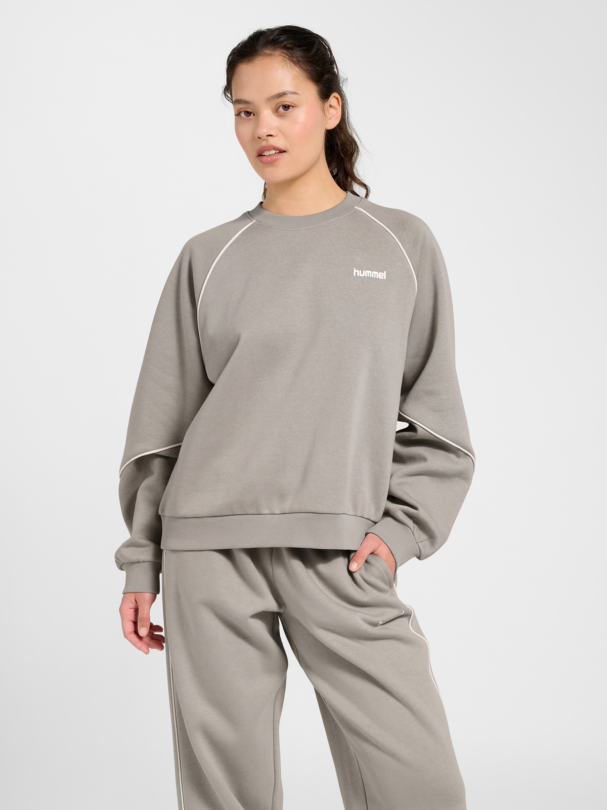 hmlKEEPER W BOXY PIPING CREWNECK