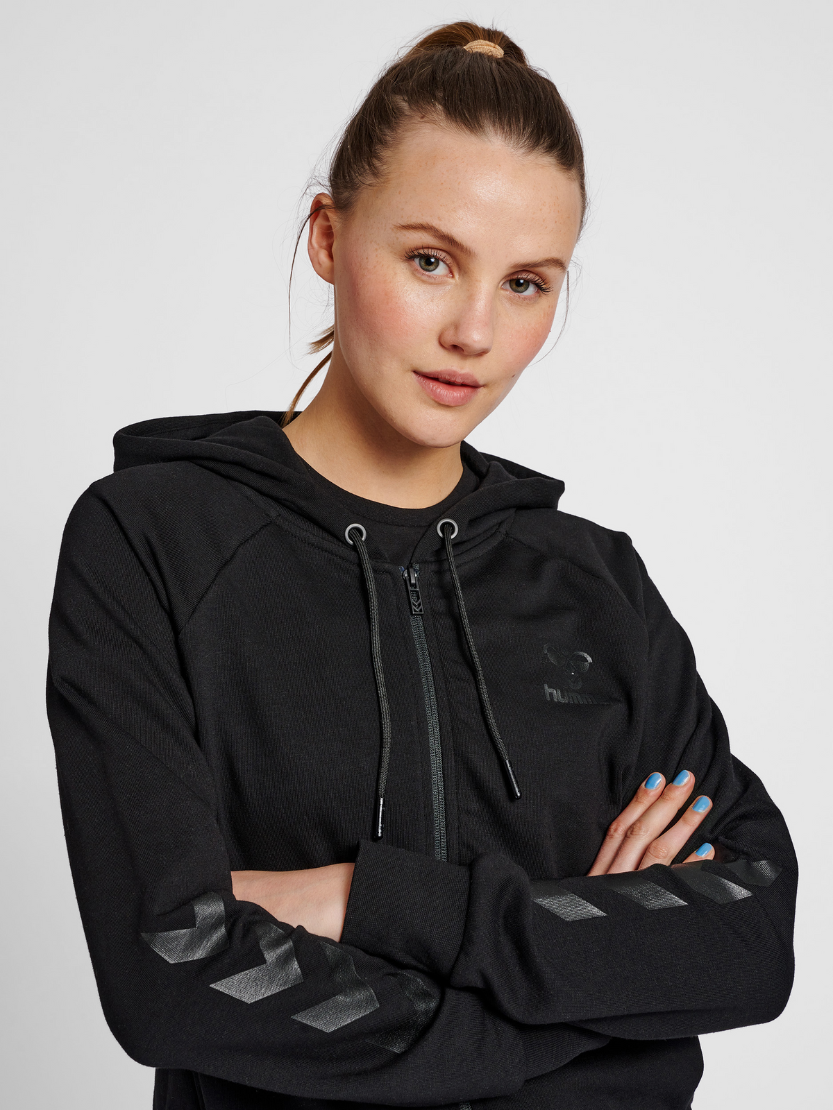 hmlNONI 2.0 ZIP HOODIE