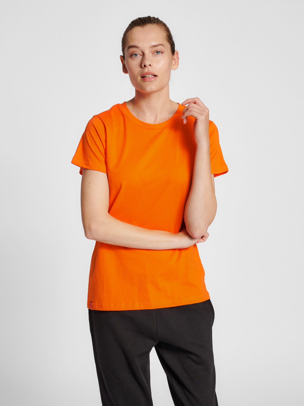 hmlRED BASIC T-SHIRT S/S WOMAN
