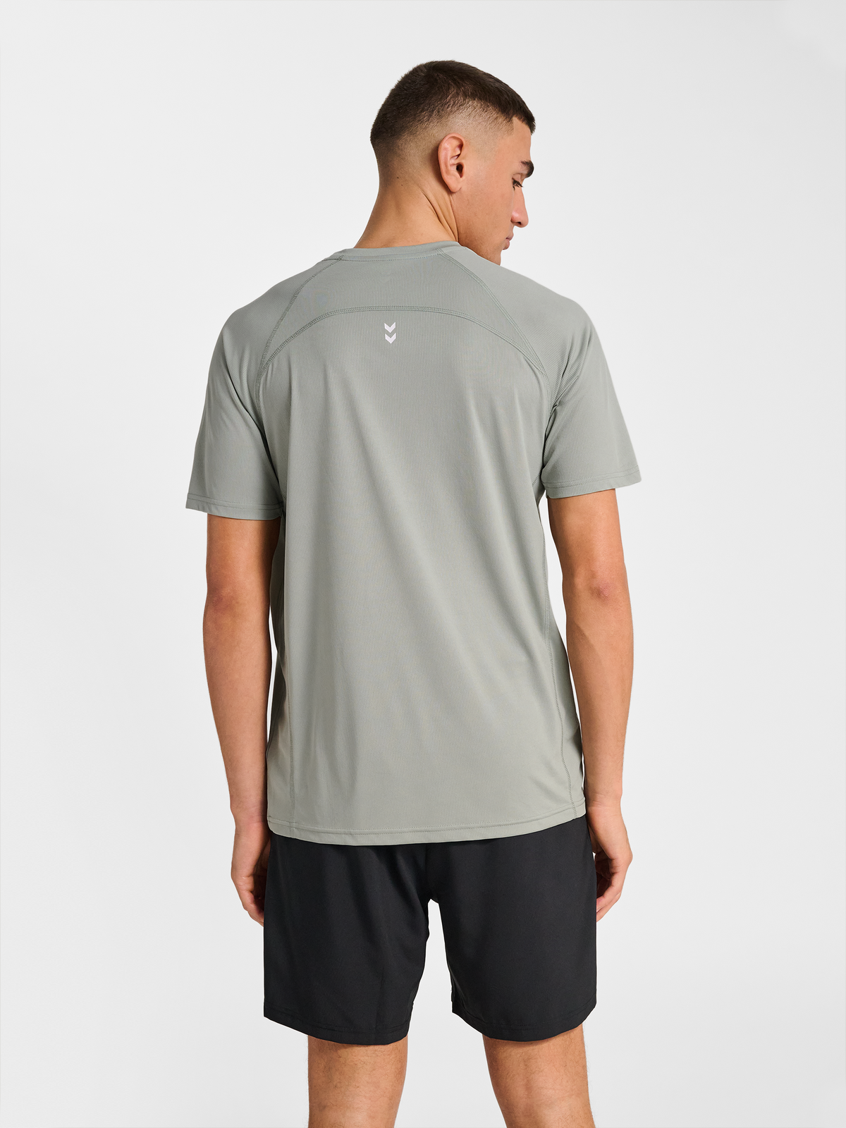 hmlPULSE WORKOUT T-SHIRT S/S