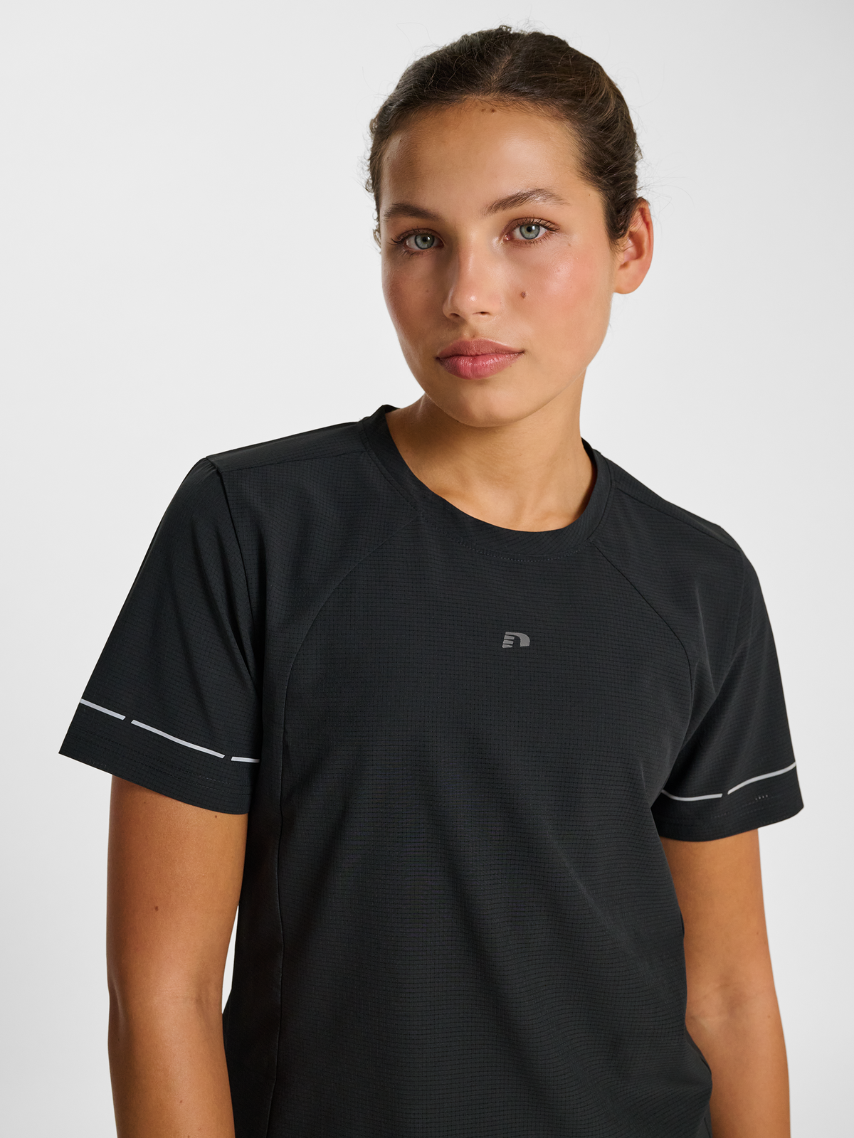 nwlBREATHE W T-SHIRT