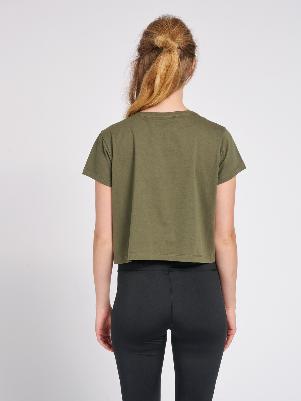 hmlLEGACY WOMAN CROPPED T-SHIRT