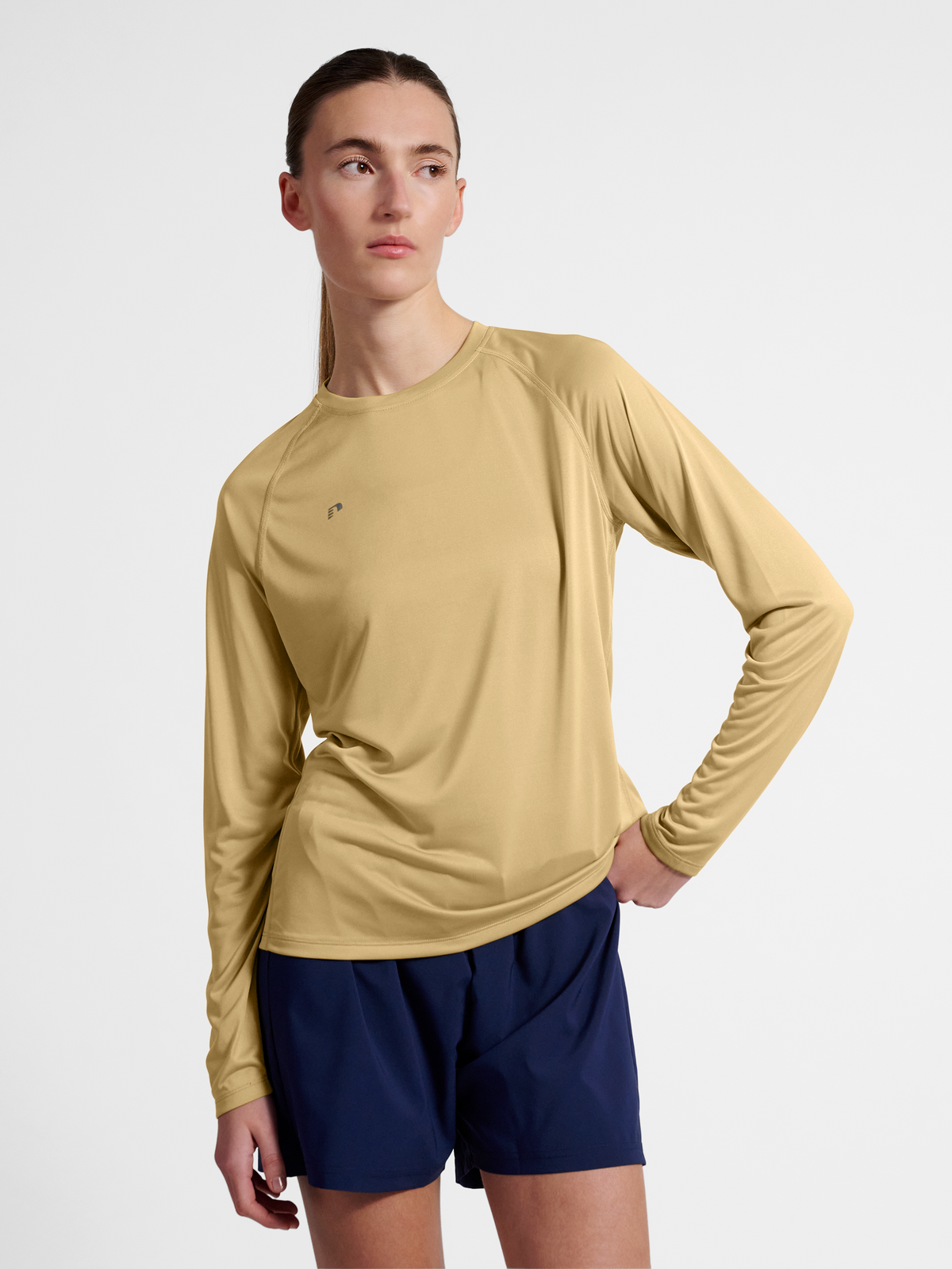 nwlBEAT W T-SHIRT L/S