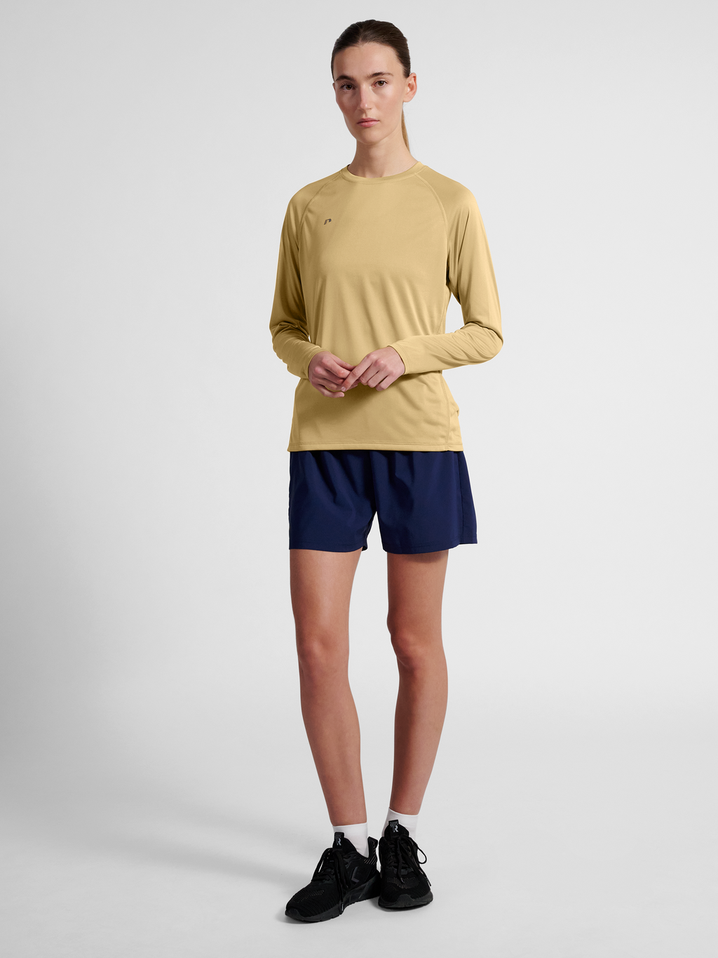 nwlBEAT W T-SHIRT L/S