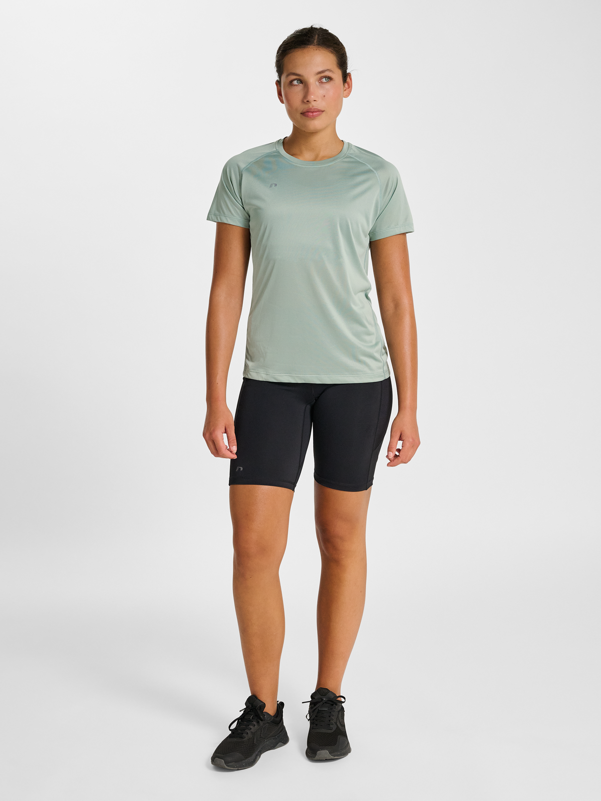 nwlBEAT W T-SHIRT