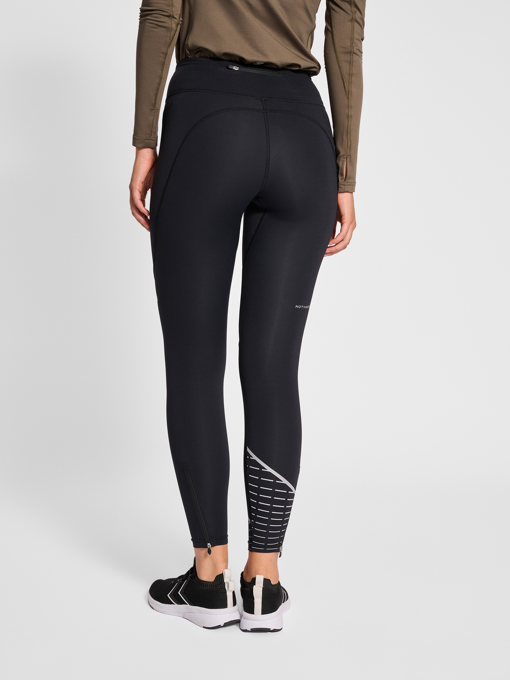 nwlCHICAGO WARM TIGHTS female