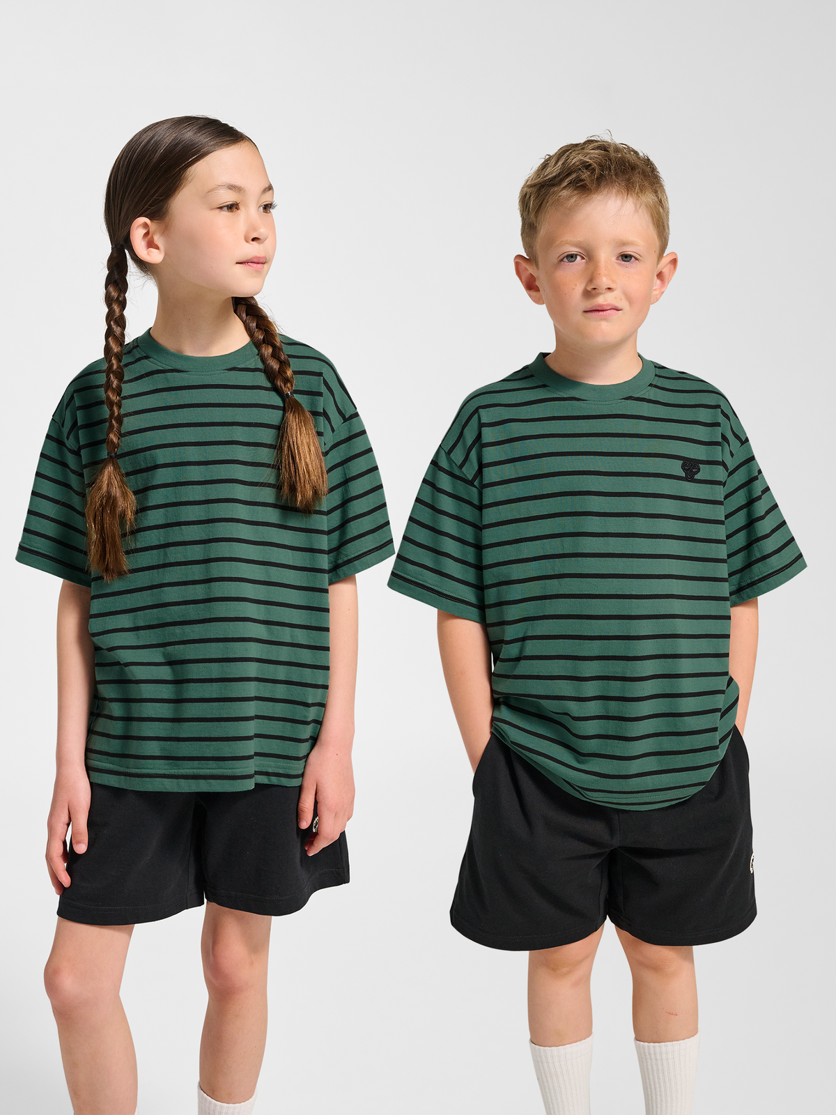 hmlJR LOOSE STRIPED T-SHIRT S/S BEE