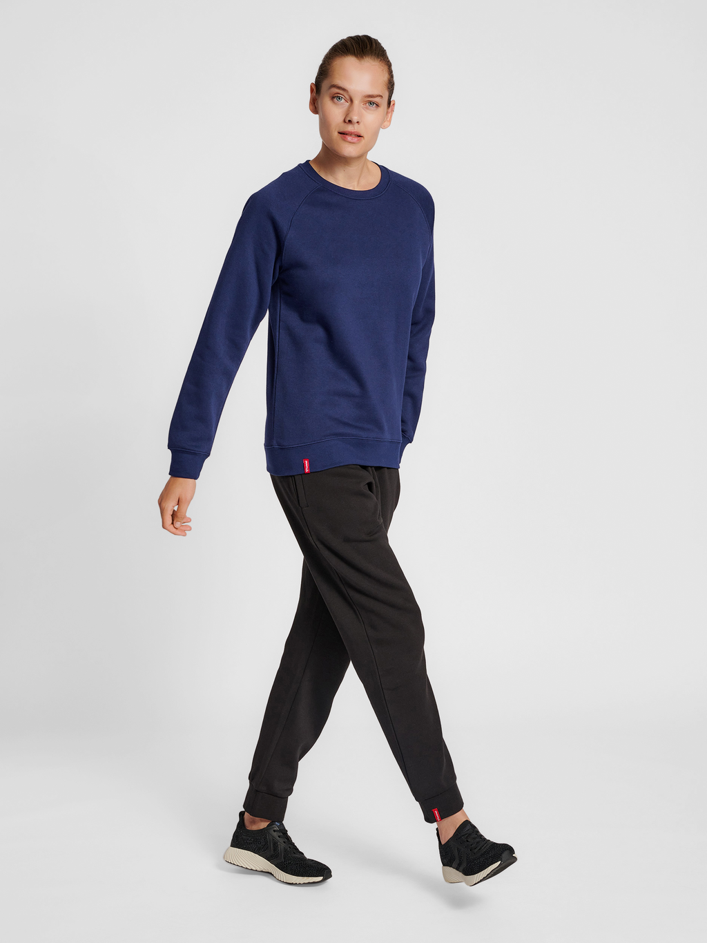hmlRED HEAVY SWEATSHIRT WOMAN