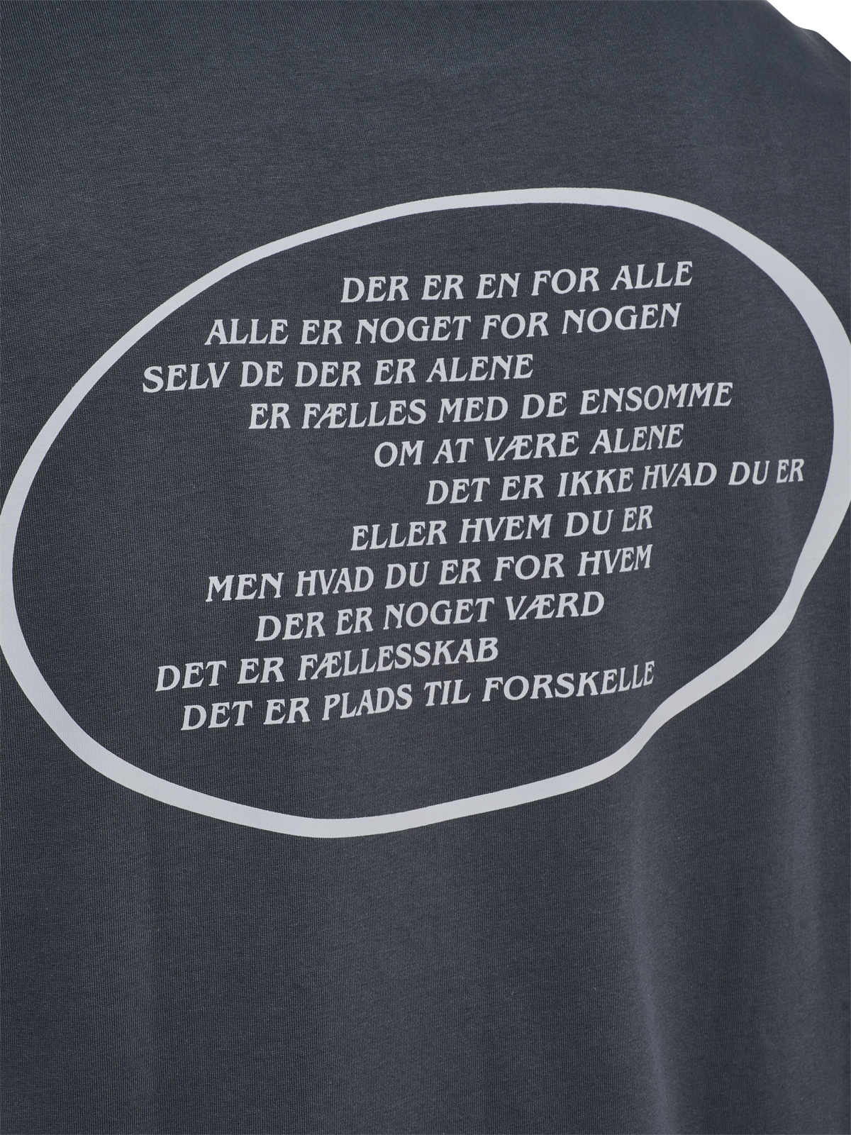 hmlPLADSTILFORSKELLE 25 T-SHIRT L/S