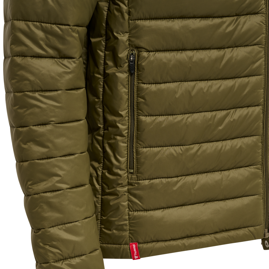 hmlRED QUILTED JACKET