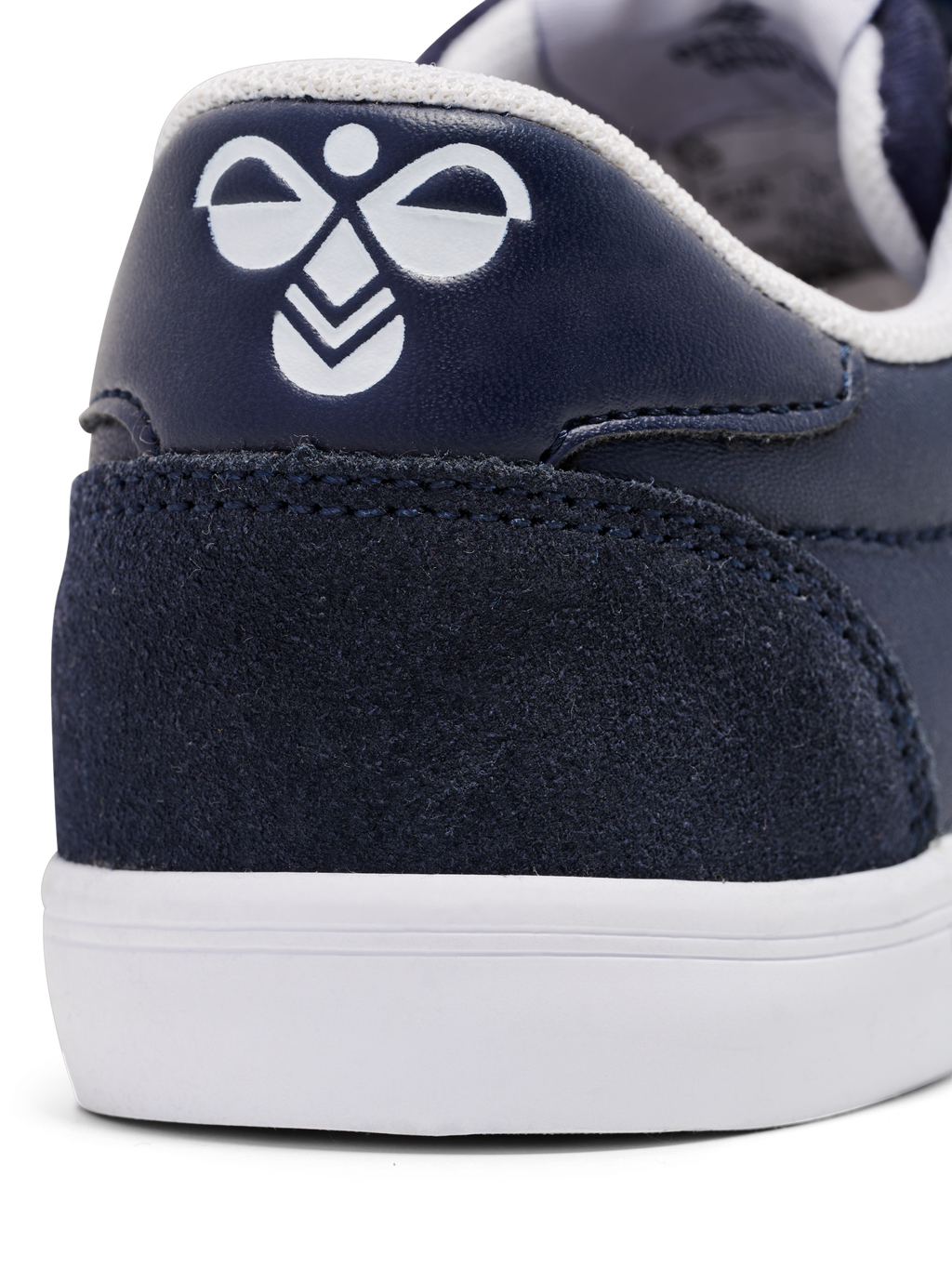 SLIMMER STADIL LEATHER LOW JR