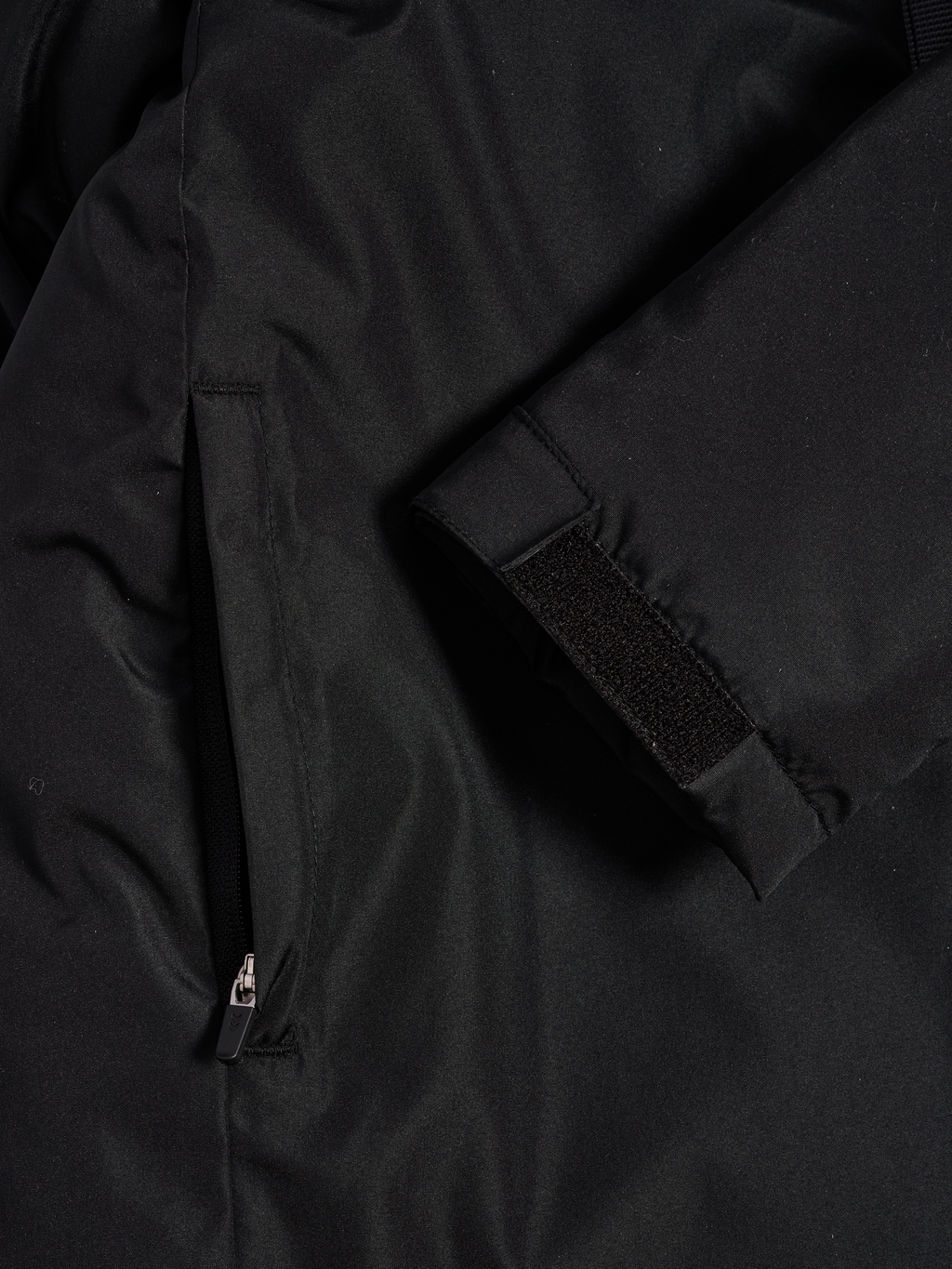 hmlCORE 2.0 BENCH JACKET KIDS