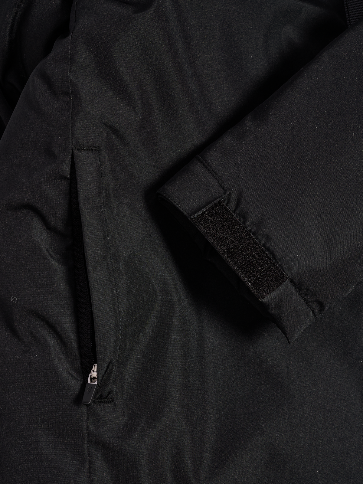 hmlCORE 2.0 BENCH JACKET KIDS