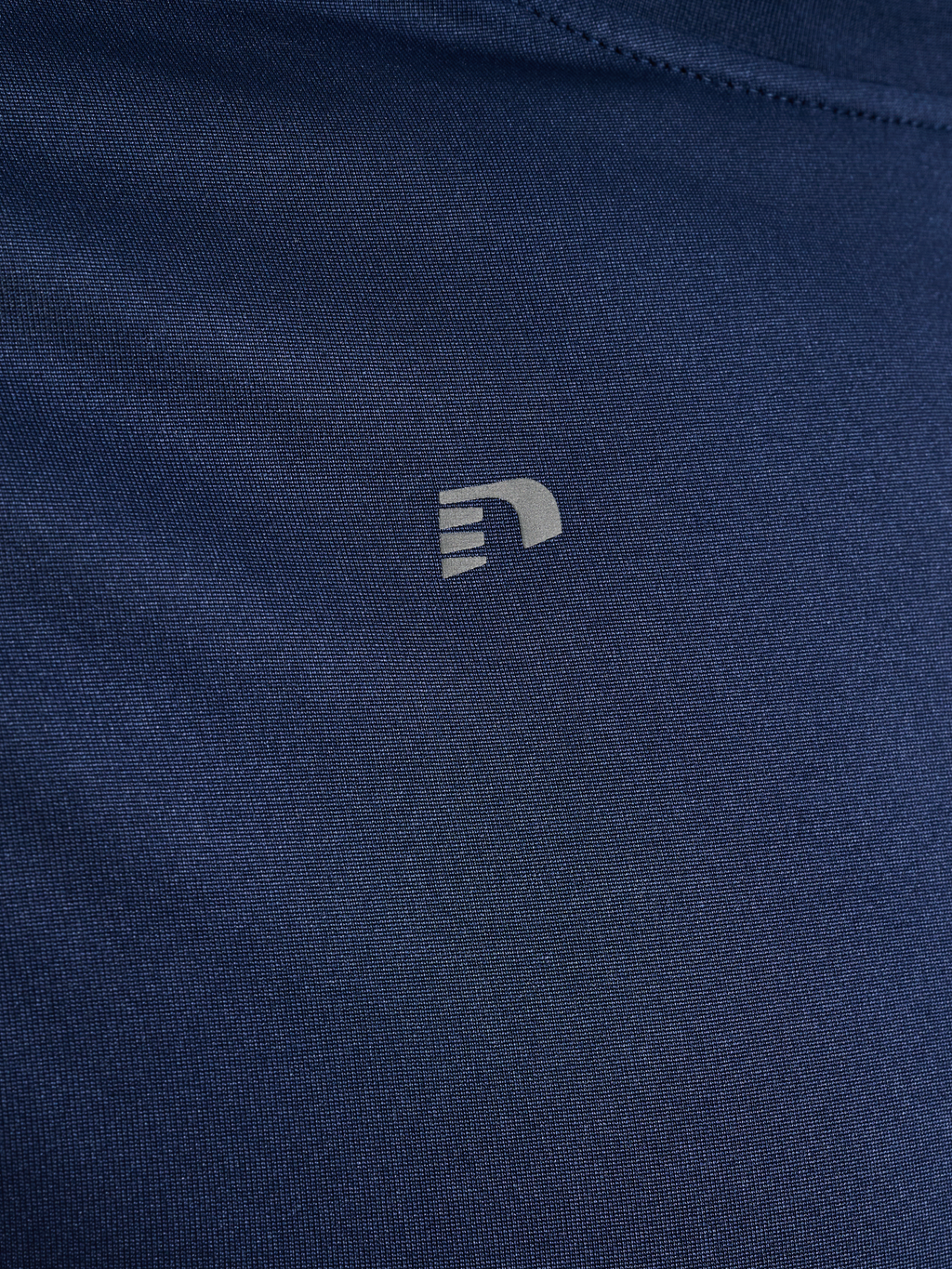 nwlBEAT T-SHIRT L/S