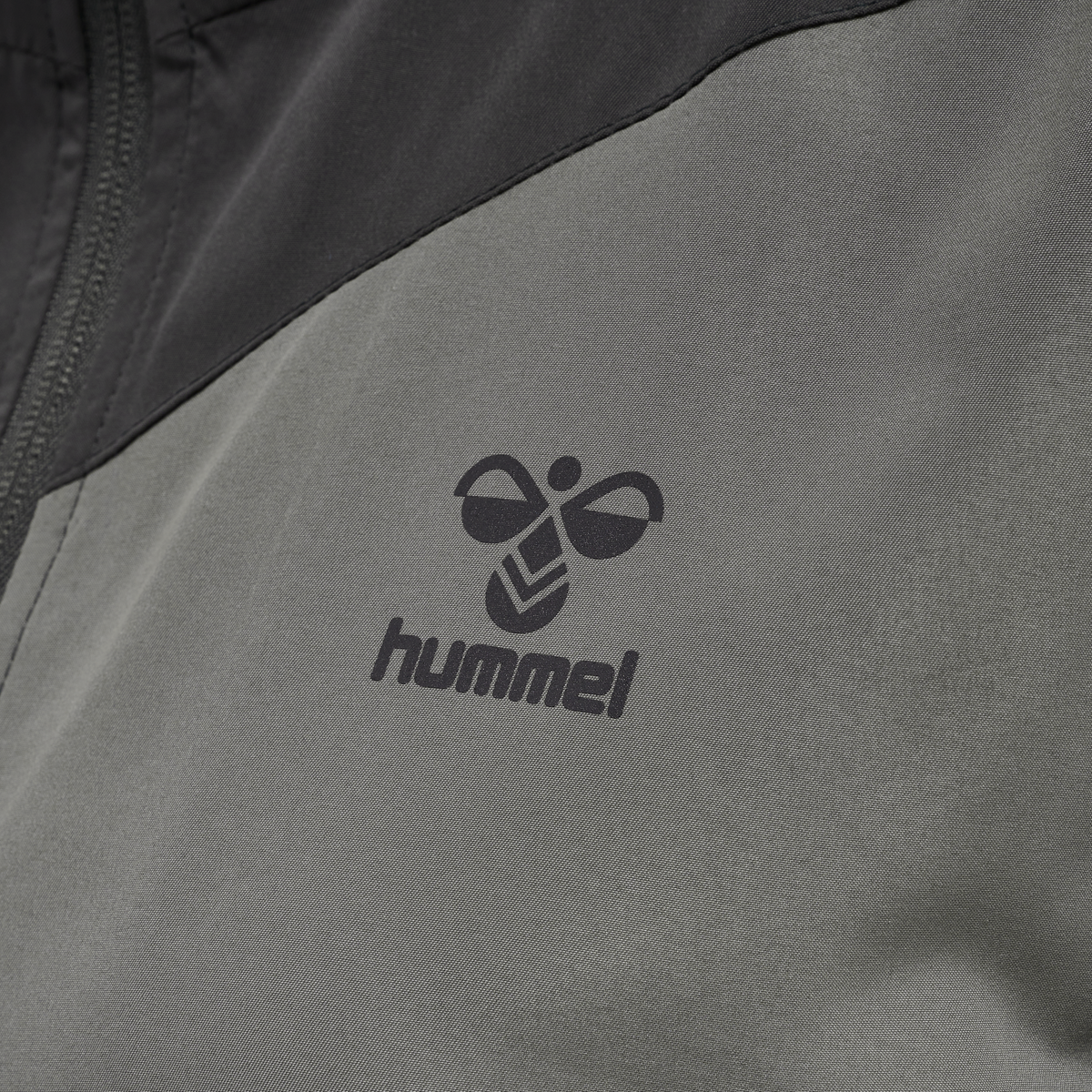 hmlPRO GRID WALK OUT JACKET WO