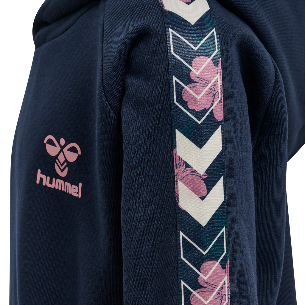 hmlZOE HOODIE SUIT