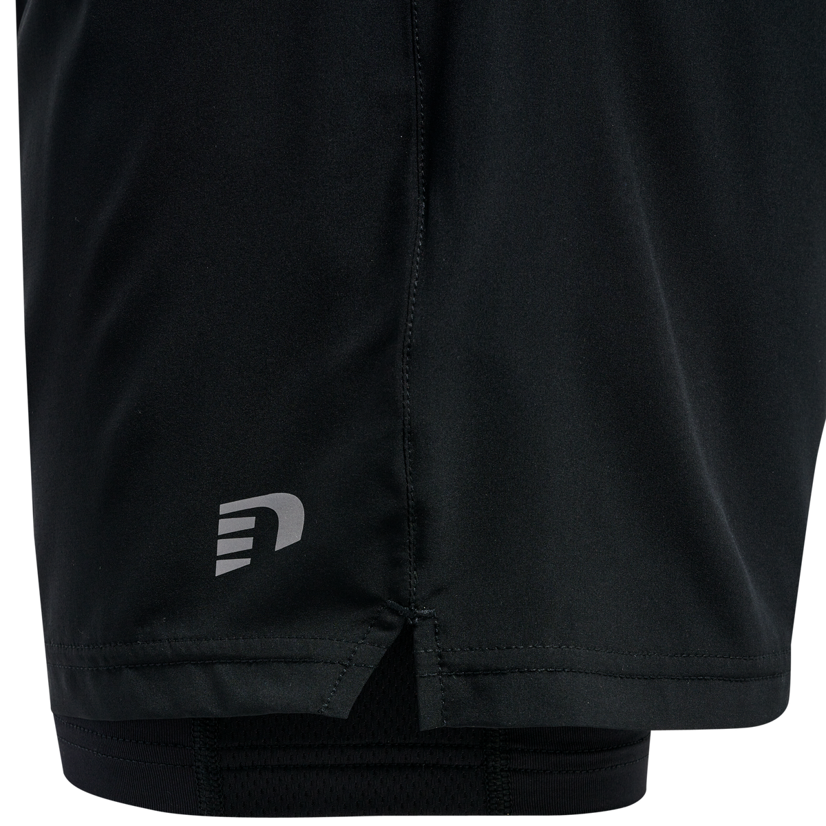 WOMEN'S CORE 2-IN-1 SHORTS