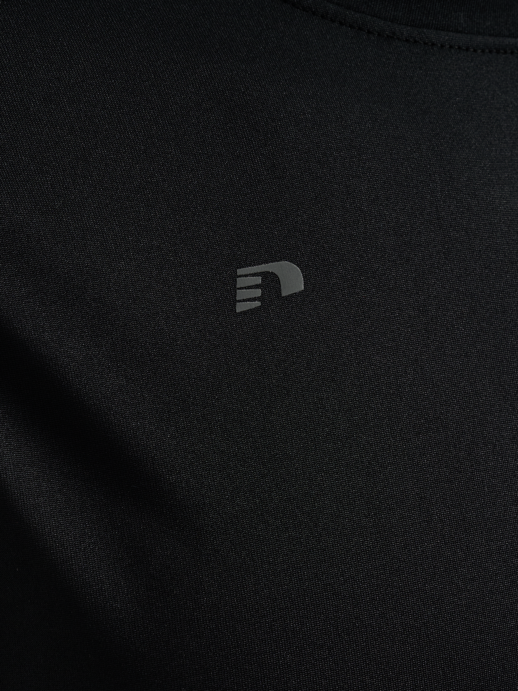 nwlBEAT T-SHIRT