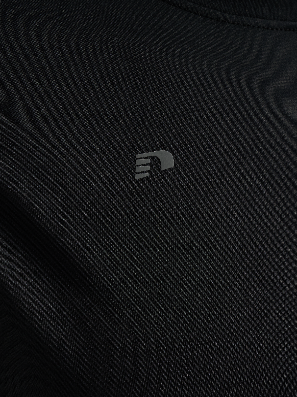 nwlBEAT T-SHIRT