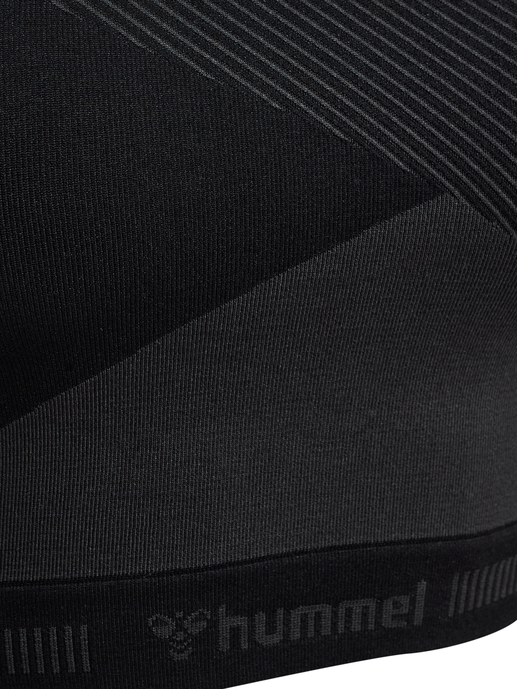 hmlUNITY SEAMLESS CROP T-SHIRT L/S